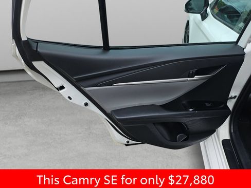 Used 2025 Toyota Camry SE FWD image 35