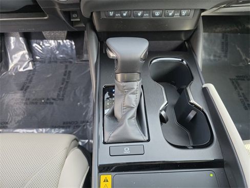 New 2025 Lexus ES 350 Ultra Luxury image 25