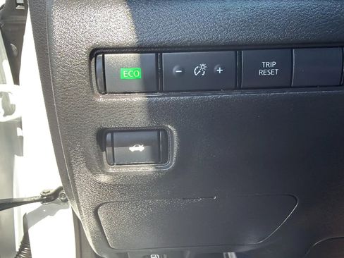 Used 2022 Nissan Sentra S FWD image 11