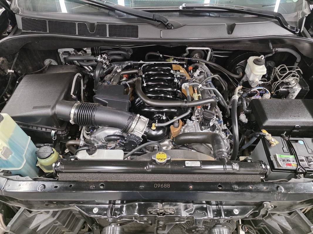 Used 2013 Toyota Sequoia Limited AWD/4WD image 60