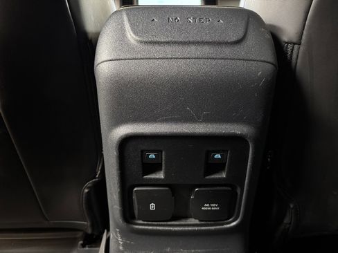 Used 2022 Ford Bronco Outer Banks image 16