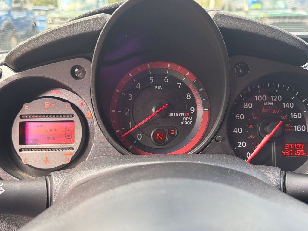 Used 2019 Nissan 370Z NISMO RWD image 21
