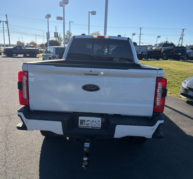 Used 2023 Ford F250 XLT w/ Black Appearance Package AWD/4WD image 4