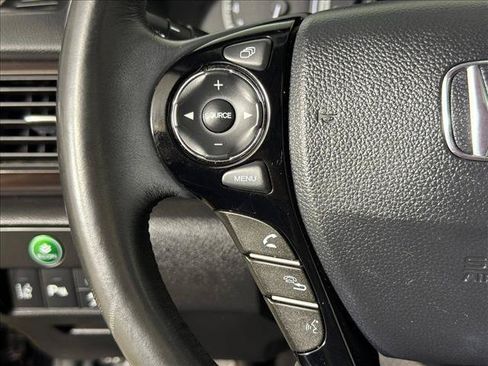Used 2017 Honda Accord Touring image 26