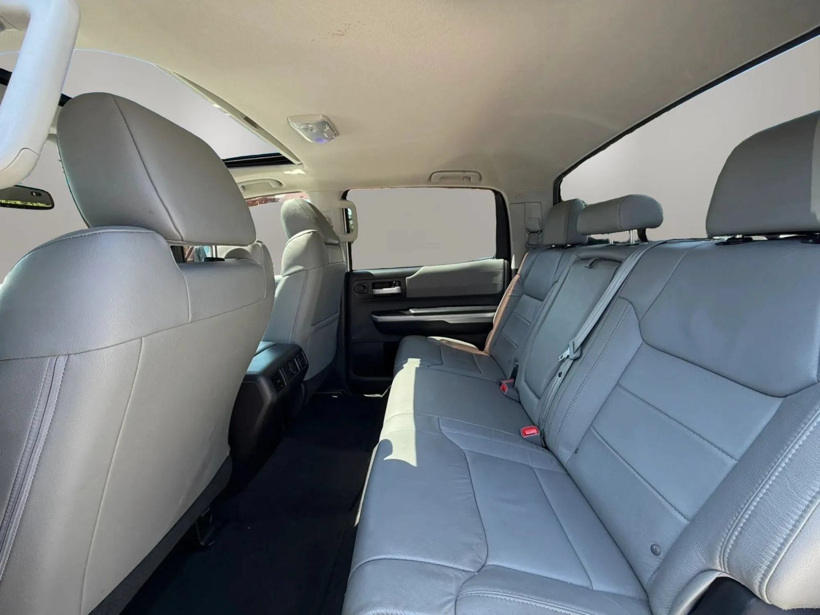 Used 2015 Toyota Tundra Limited RWD image 31