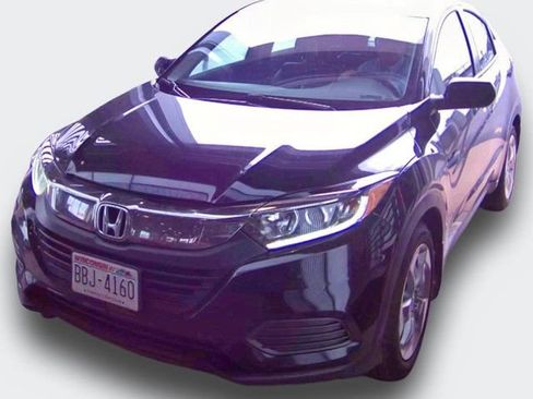 Used 2021 Honda HR-V LX image 2
