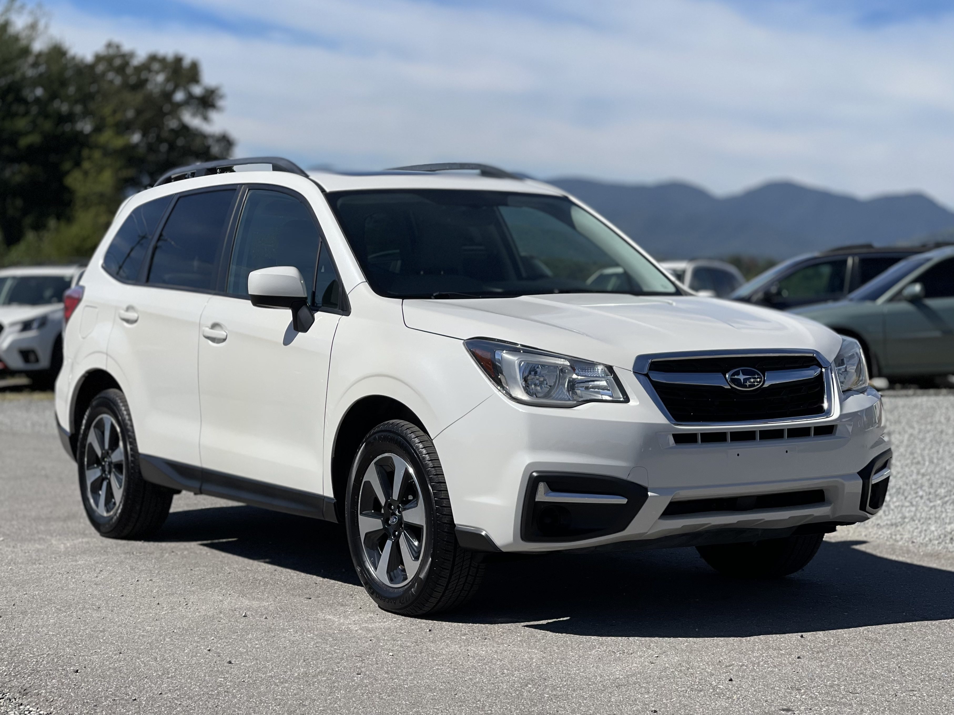 Used 2018 Subaru Forester 2.5i Premium w/ Popular Package #2A AWD/4WD image 1