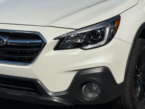 Used 2018 Subaru Outback 2.5i Premium AWD/4WD image 11