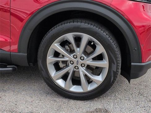 Certified 2021 Ford Explorer Platinum w/ Equipment Group 601A image 11