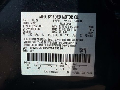 Used 2023 Ford Explorer XLT w/ Equipment Group 202A AWD/4WD image 38