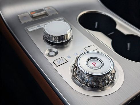 Used 2026 Genesis GV70 2.5T Advanced image 31