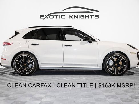 Used 2019 Porsche Cayenne Turbo image 1