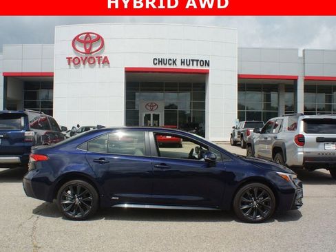 Used 2024 Toyota Corolla LE AWD/4WD image 1