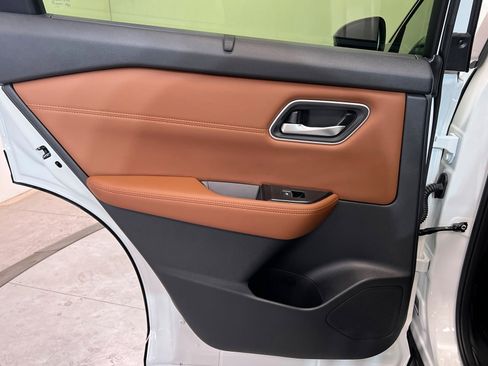 New 2026 Nissan Rogue Platinum w/ Platinum Premium Package image 18