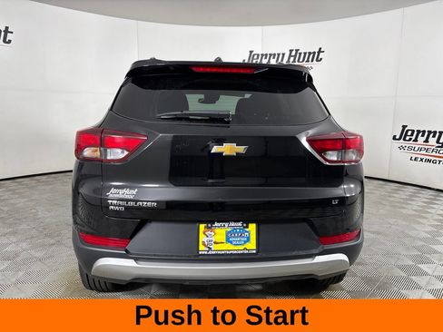 Used 2025 Chevrolet TrailBlazer LT AWD/4WD image 7