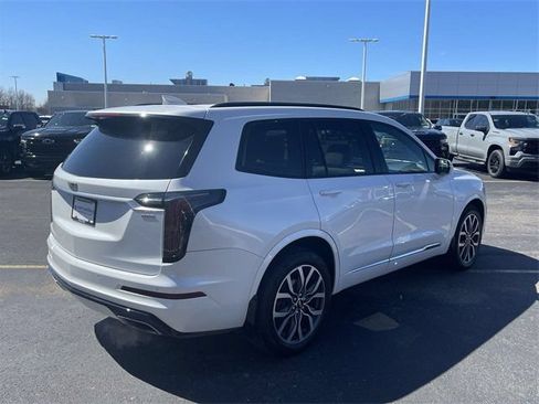 Used 2021 Cadillac XT6 Sport AWD/4WD image 11
