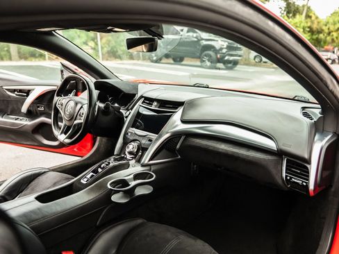 Used 2017 Acura NSX AWD/4WD image 20