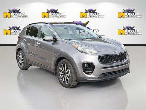 Used 2019 Kia Sportage EX w/ EX Premium Package image 3