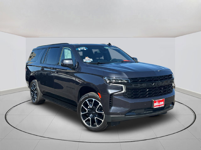 Used 2024 Chevrolet Suburban RST w/ Luxury Package AWD/4WD image 1