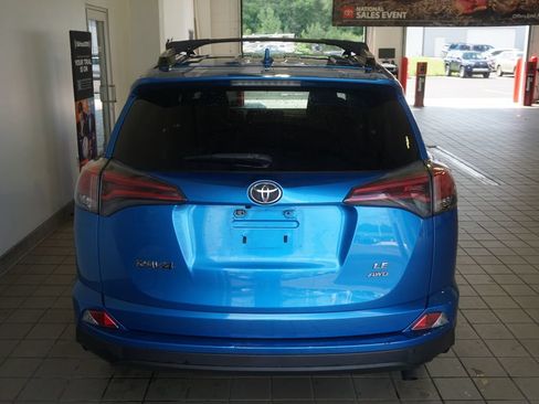 Used 2016 Toyota RAV4 LE AWD/4WD image 12
