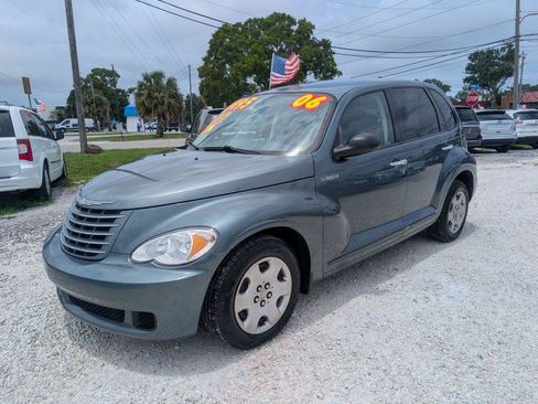 Used 2006 Chrysler PT Cruiser Touring FWD image 3