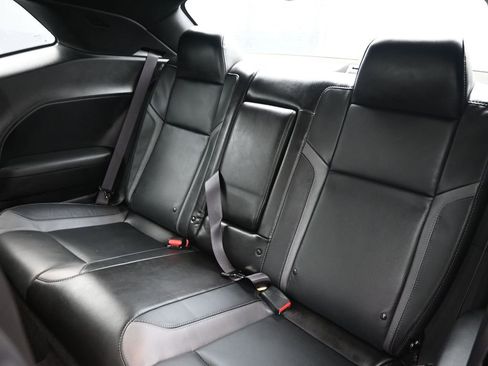 Used 2023 Dodge Challenger SXT w/ Plus Package image 28