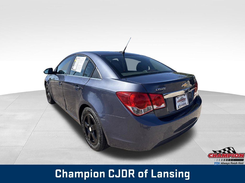 Used 2013 Chevrolet Cruze LT FWD image 3