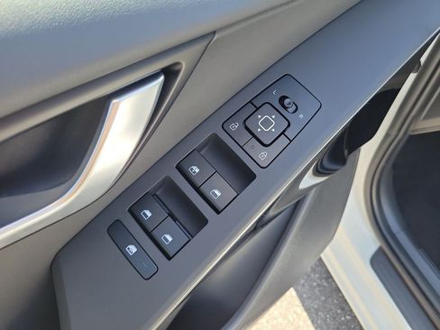New 2026 Kia Niro EX FWD image 20