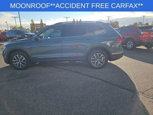 Used 2020 Volkswagen Tiguan SE w/ Panoramic Sunroof Package image 13