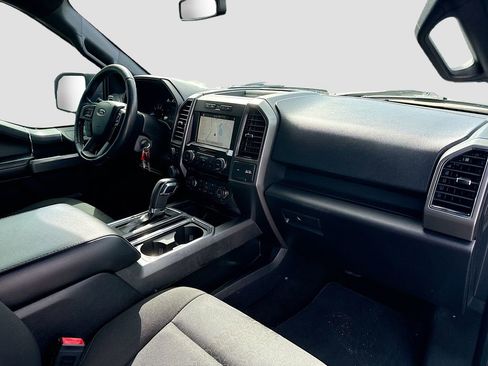 Used 2018 Ford F150 XLT w/ Equipment Group 302A Luxury image 31