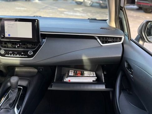 Used 2023 Toyota Corolla LE image 30