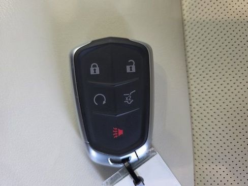 Certified 2024 Cadillac XT5 Premium Luxury w/ LPO, Floor Liner Package image 37