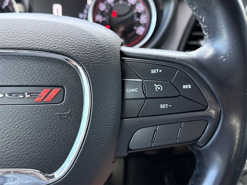 Used 2019 Dodge Challenger SXT image 18