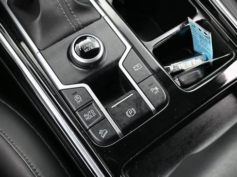 Used 2023 Kia Sorento SX image 29