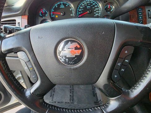 Used 2008 Chevrolet Tahoe LT w/ Convenience Package 1 RWD image 49