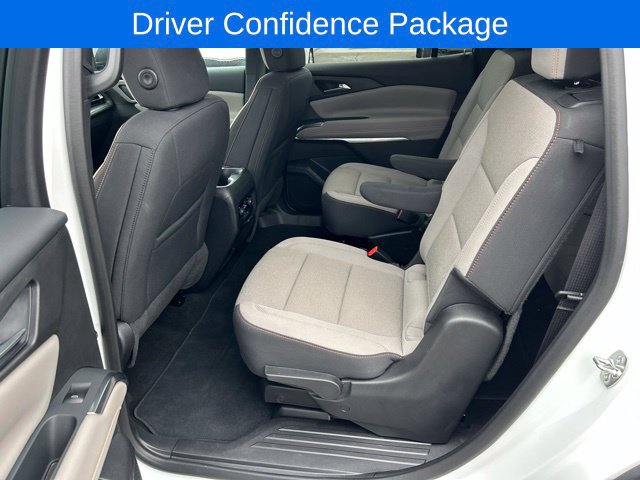 Certified 2026 Chevrolet Traverse LT w/ Driver Confidence Package AWD/4WD image 8