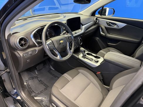 Used 2024 Chevrolet Blazer LT w/ Convenience Package FWD image 11