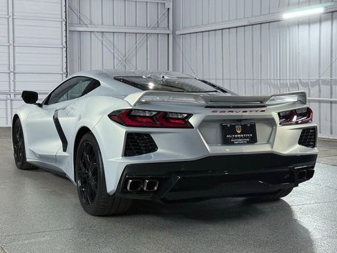 Used 2021 Chevrolet Corvette Stingray Premium Cpe w/ Z51 Performance Package image 12