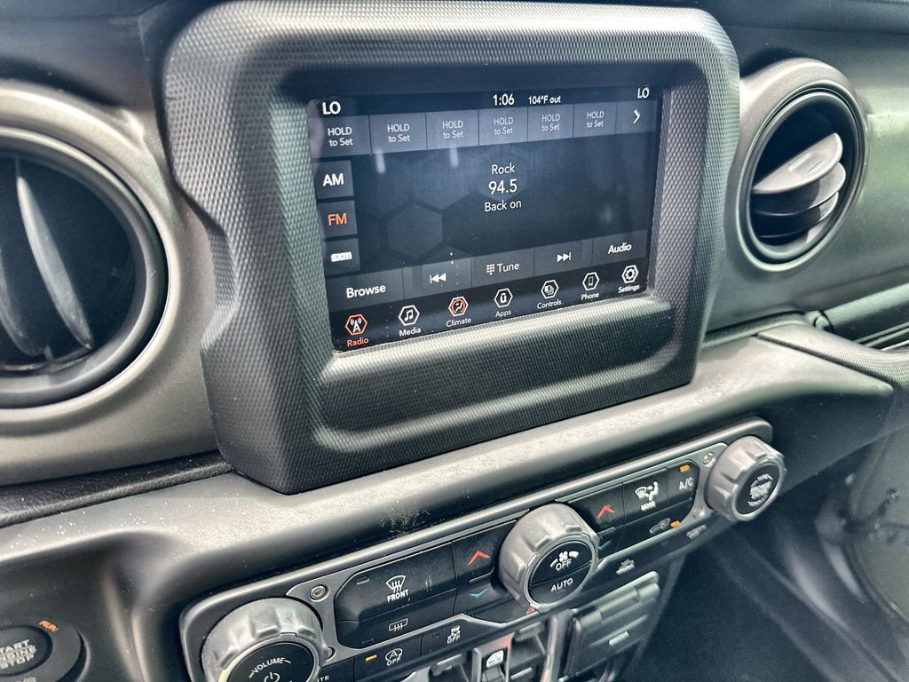 Used 2021 Jeep Gladiator Sport AWD/4WD image 28