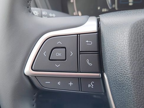 New 2026 Toyota Grand Highlander XLE image 12