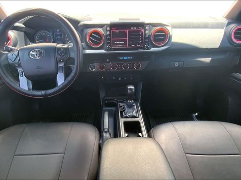 Used 2021 Toyota Tacoma SR AWD/4WD image 10