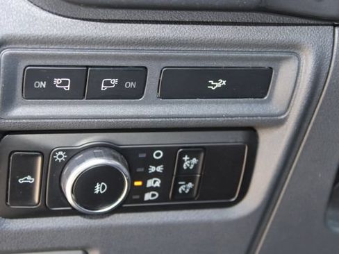 Used 2023 Ford F150 XLT w/ Equipment Group 302A High RWD image 18