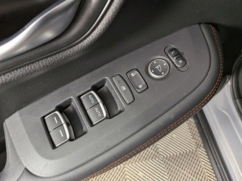 Used 2023 Honda HR-V Sport image 15