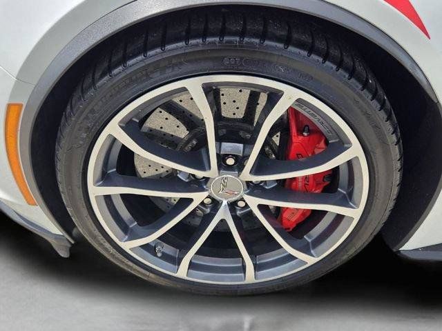 Certified 2017 Chevrolet Corvette Grand Sport w/ Z07 Performance Package RWD image 9