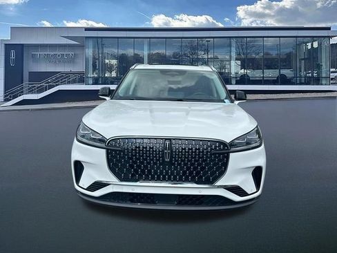 New 2026 Lincoln Aviator Reserve AWD/4WD image 2
