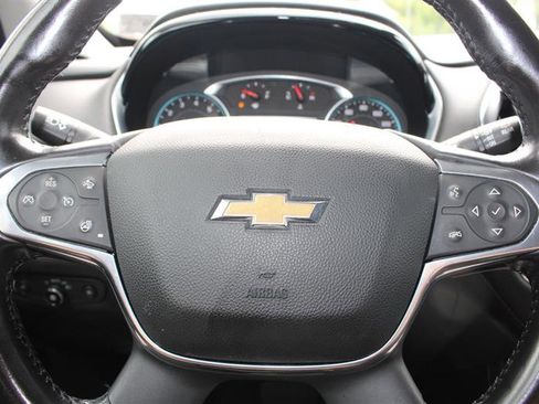 Used 2021 Chevrolet Traverse LT FWD image 15