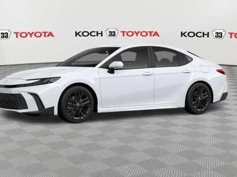 New 2026 Toyota Camry SE image 2