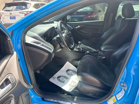 Used 2017 Ford Focus RS AWD/4WD image 12