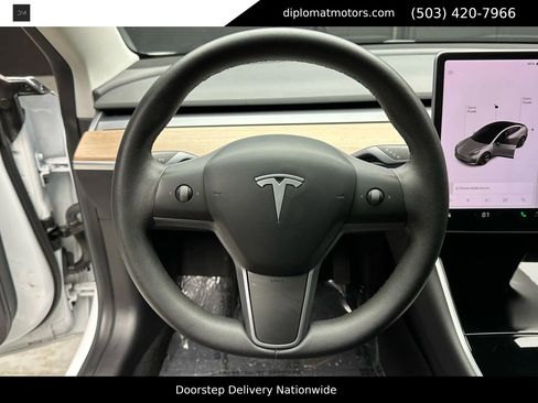 Used 2020 Tesla Model 3 Long Range image 27