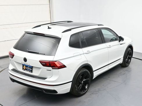 Used 2023 Volkswagen Tiguan SE R-Line AWD/4WD image 30